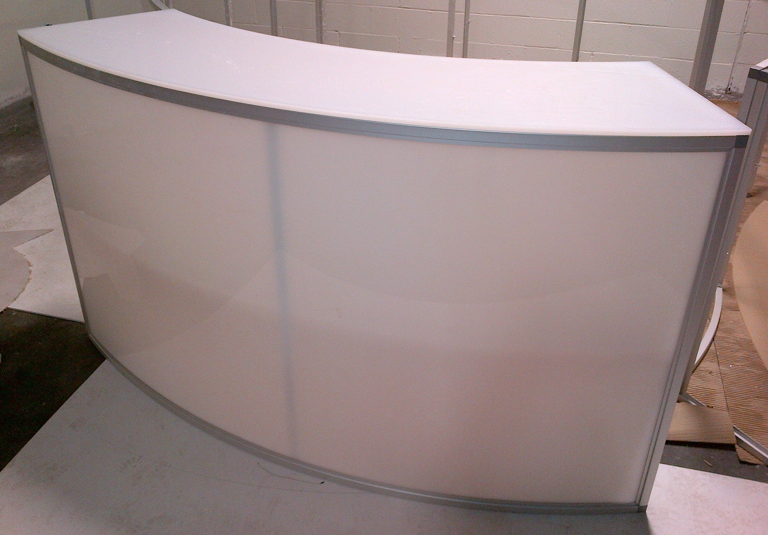 Glow Bar Sky, Curved